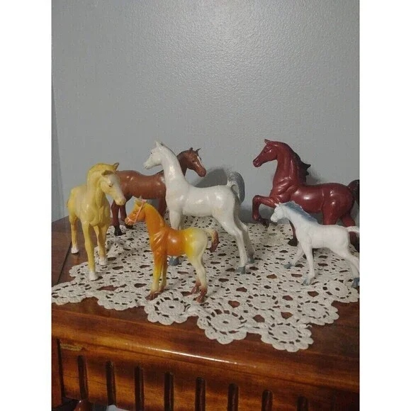 Vintage Imperial Toy Horses copyright 1975 lot - Picture 1 of 12